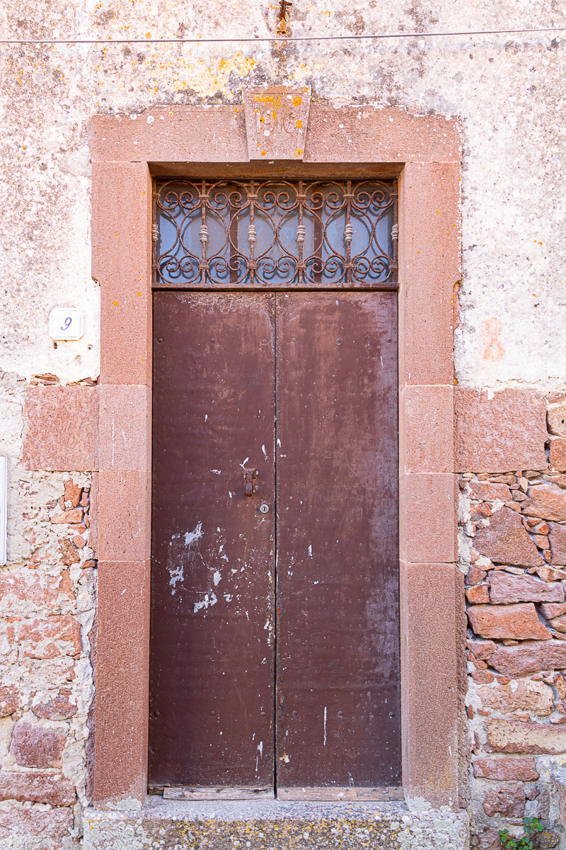 portone-antico-banari-sardegna