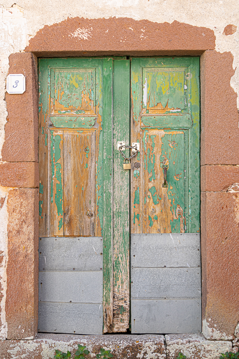 portone-paese-di-banari-sardegna